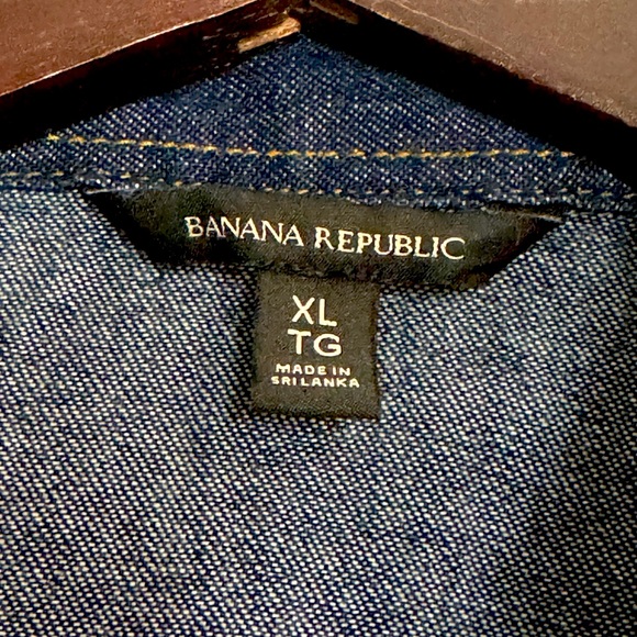 Banana Republic Western Denim Shirt NWOT - Picture 3 of 4